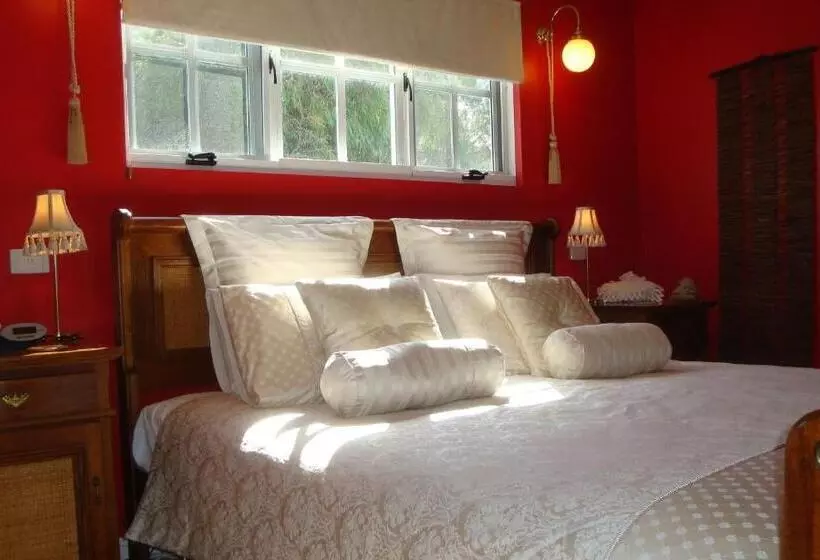 Bed and Breakfast Lanterns Retreats