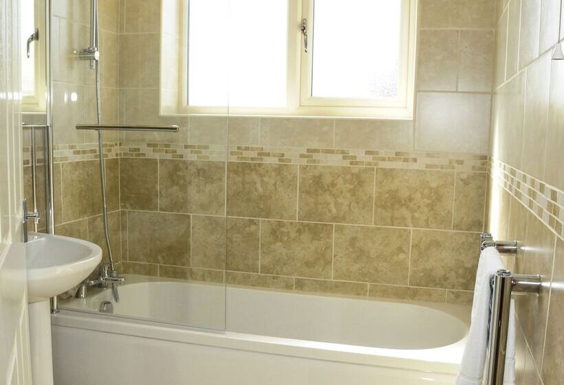 צימר The Poplars Rooms & Cottages