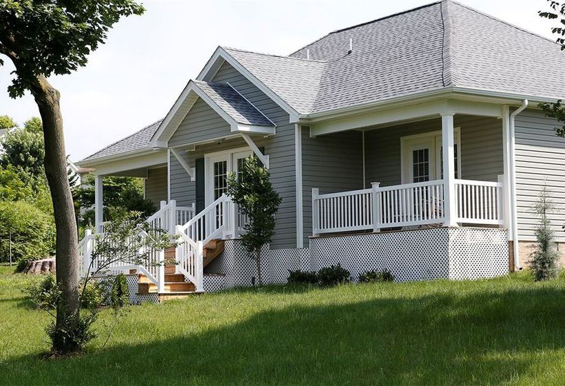 By The Side Of The Road Bed & Breakfast