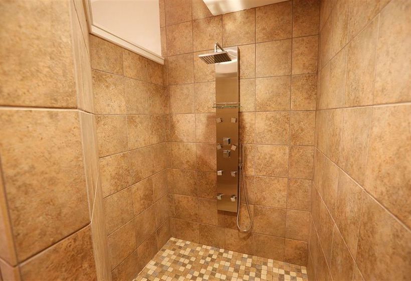 By The Side Of The Road Bed & Breakfast