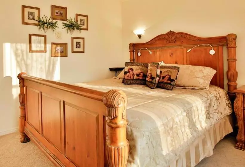 Dreamkatchers Lake Powell Bed & Breakfast