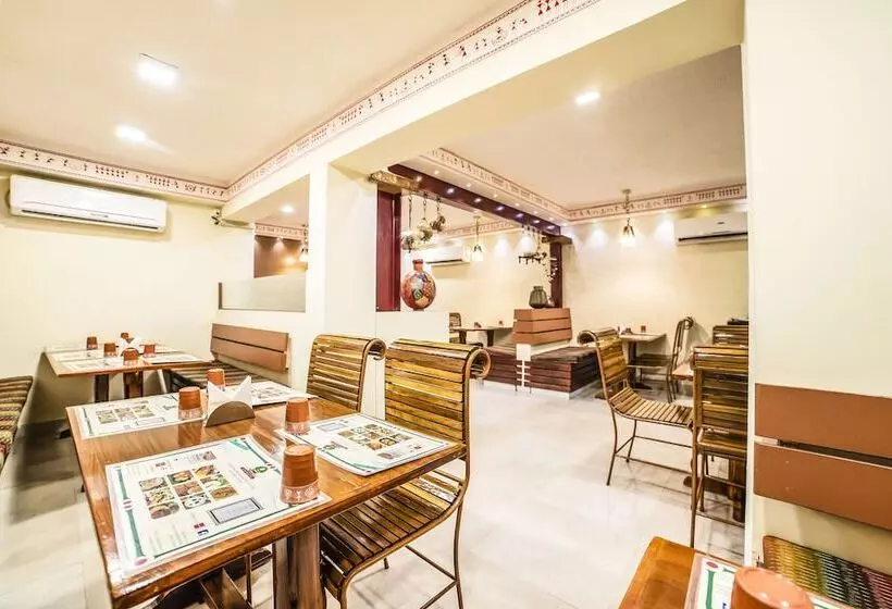 Fabhotel Flamingo Anna Nagar