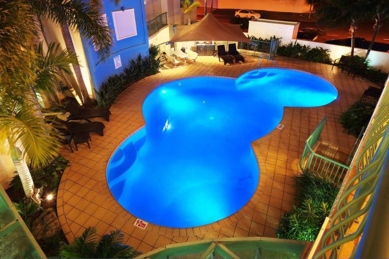 Grand Palais Boolarong Beachside Apartments