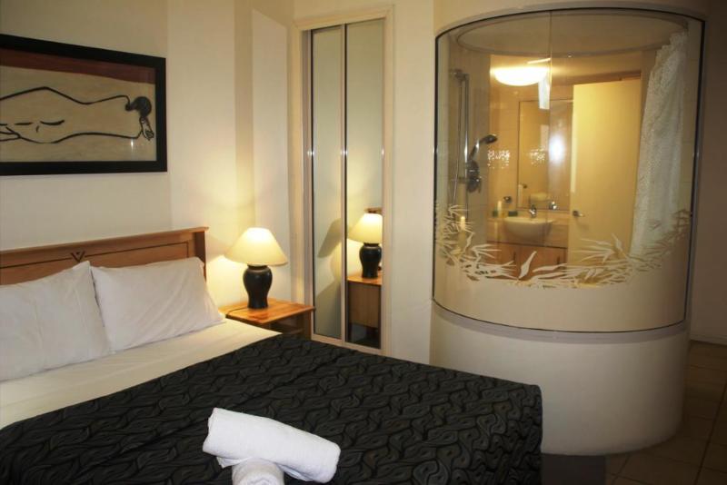 Grand Palais Boolarong Beachside Apartments