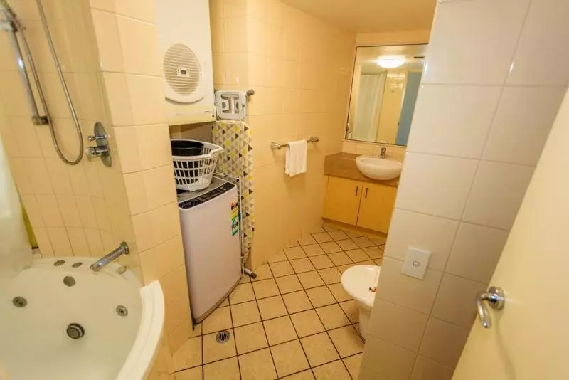 Grand Palais Boolarong Beachside Apartments