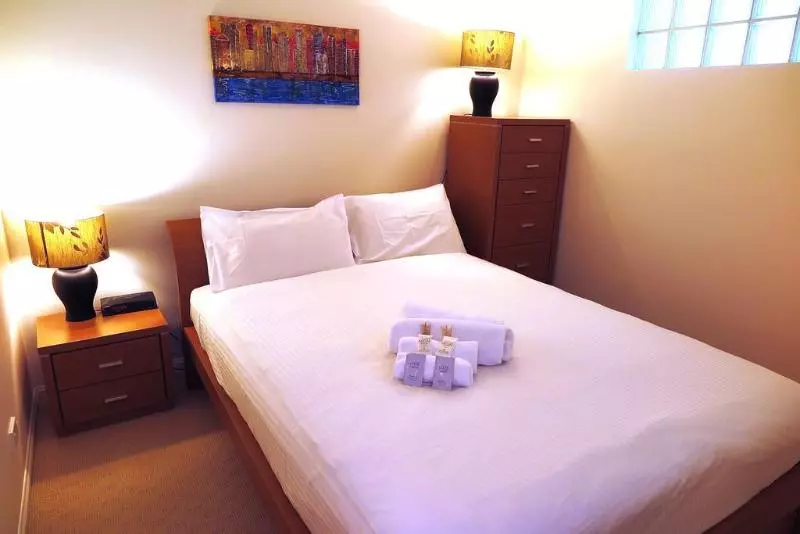 Grand Palais Boolarong Beachside Apartments