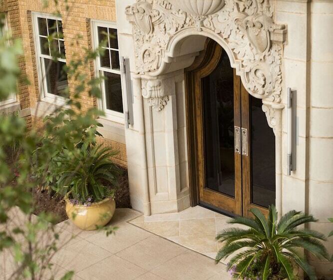 Ambassador Hotel Oklahoma City, Autograph Collection