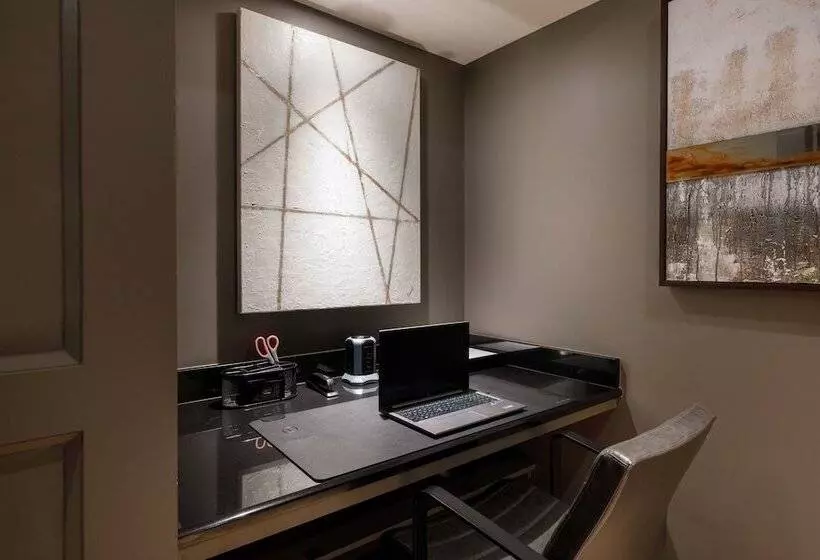 Ambassador Hotel Oklahoma City, Autograph Collection