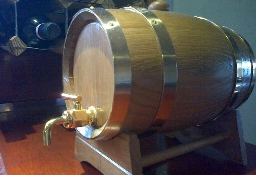 Aurora Hotel & Italian Restaurant