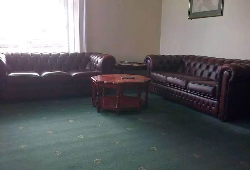 Aurora Hotel & Italian Restaurant