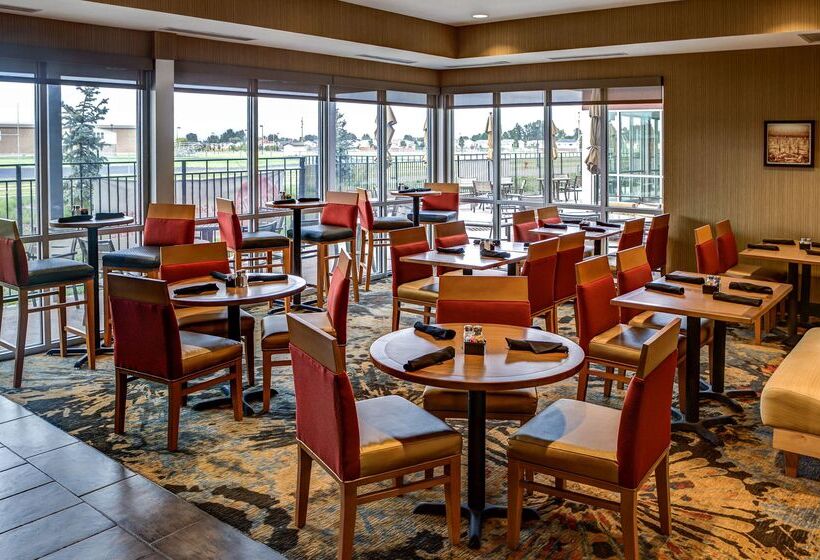 فندق Doubletree By Hilton West Fargo Sanford Medical Center Area