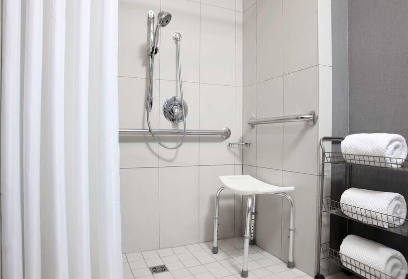 فندق Doubletree By Hilton West Fargo Sanford Medical Center Area