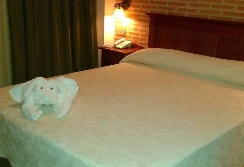 هتل Ecologico Toral