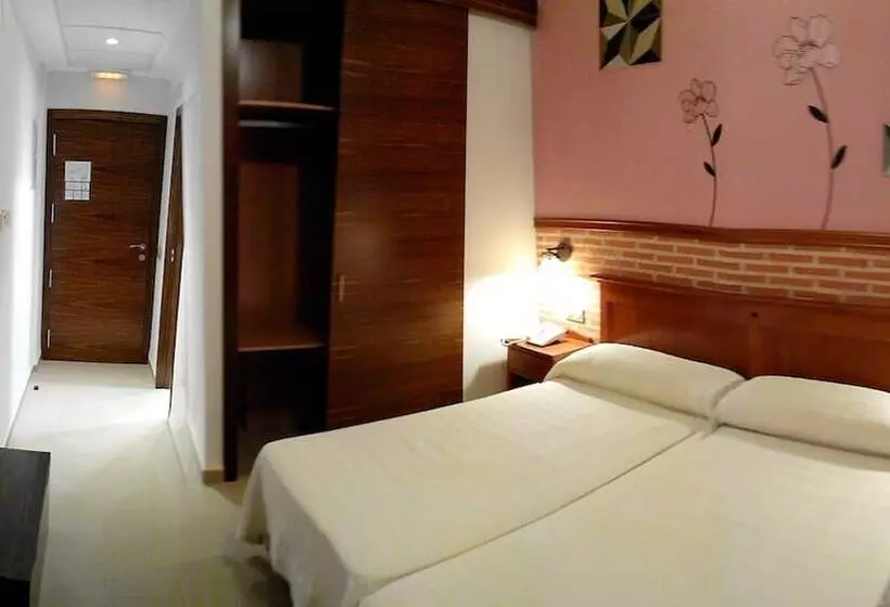 هتل Ecologico Toral