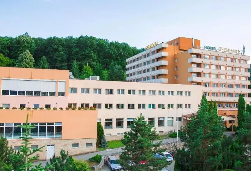 هتل Germisara
