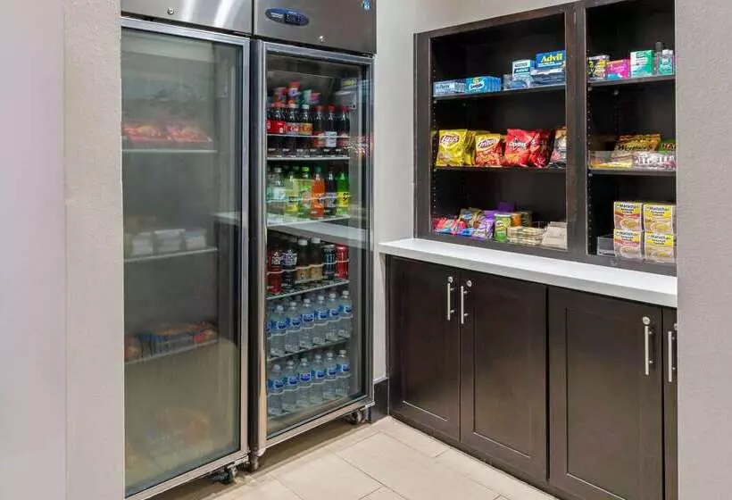 Отель La Quinta By Wyndham Rockport Fulton