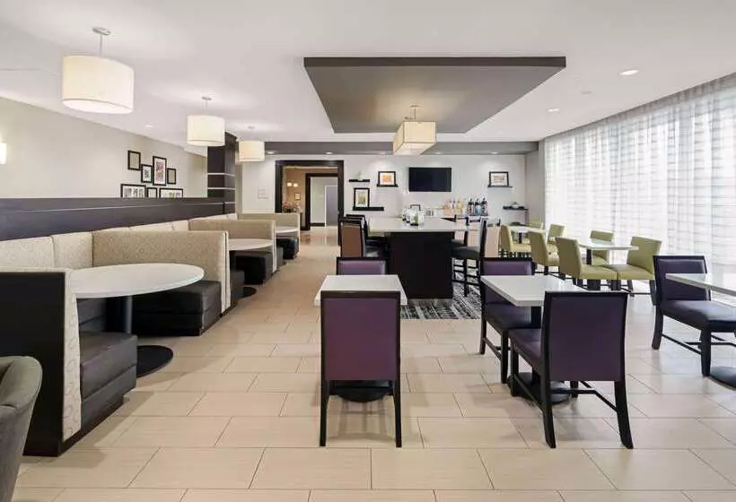 Отель La Quinta By Wyndham Rockport Fulton