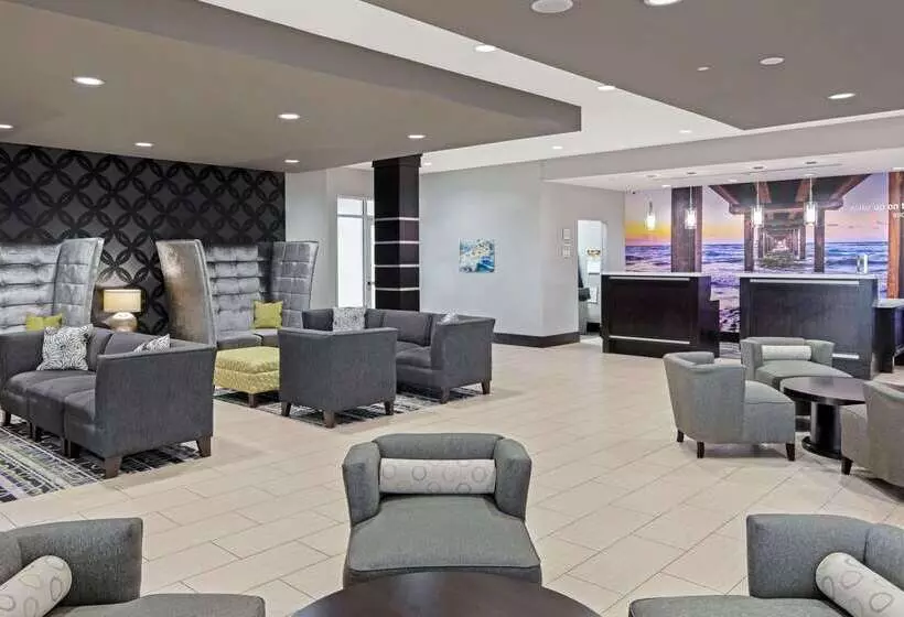 Отель La Quinta By Wyndham Rockport Fulton