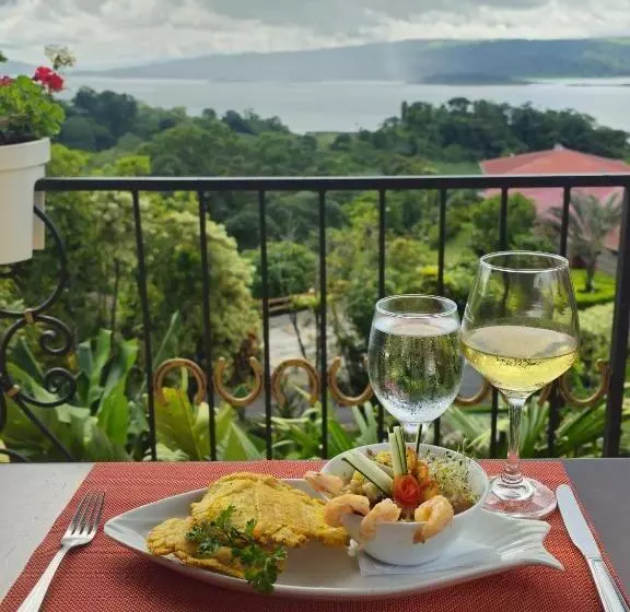 Отель Linda Vista