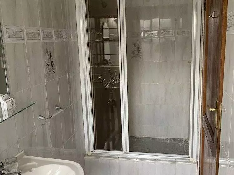 فندق Marion Lodge