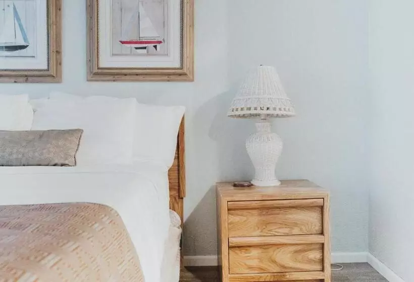 فندق Nye Beach Cottages