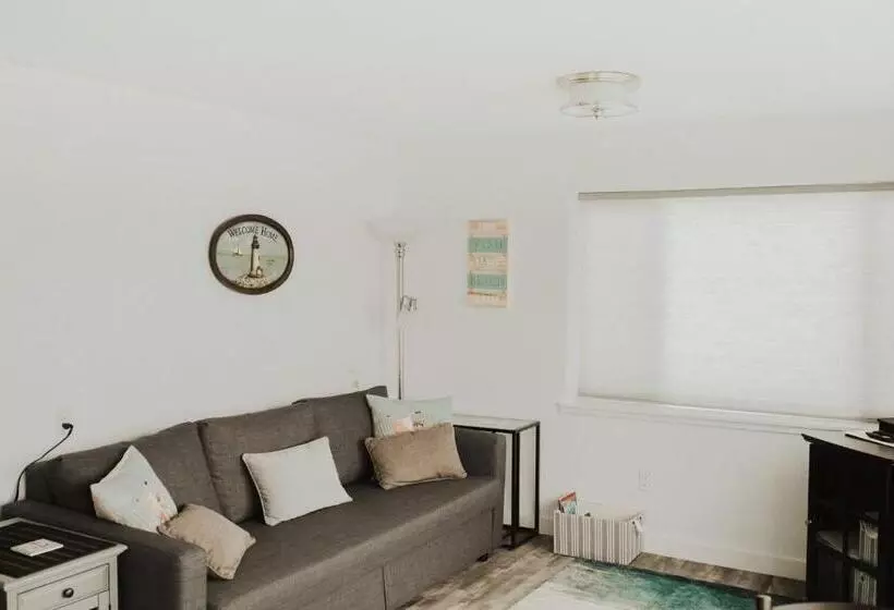 فندق Nye Beach Cottages