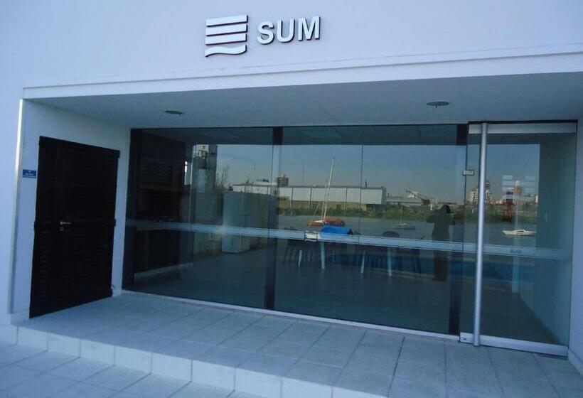 Puerto Amarras Hotel & Suites