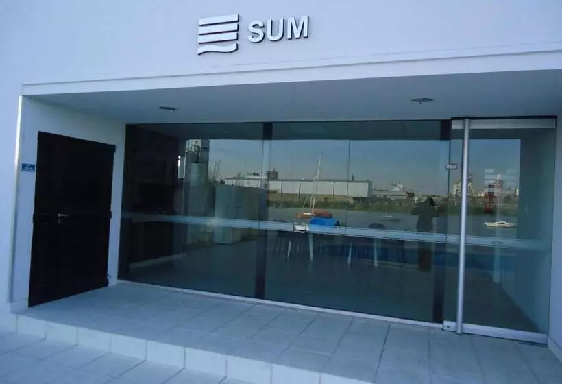 Puerto Amarras Hotel & Suites