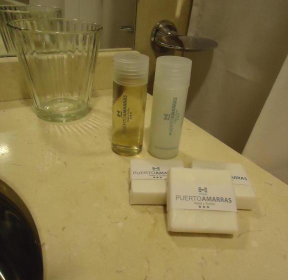 Puerto Amarras Hotel & Suites