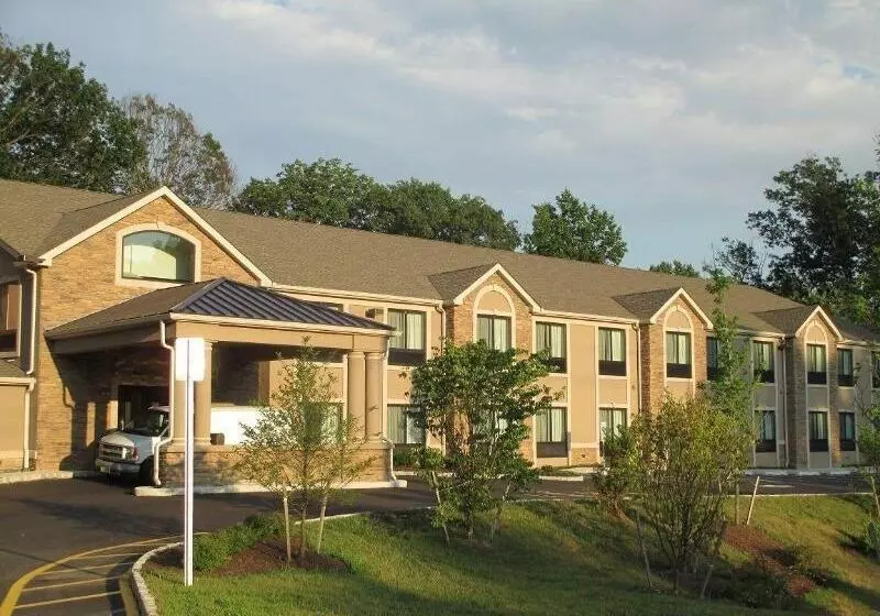 호텔 Red Carpet Inn And Suites Monmouth Junction
