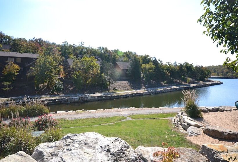 Отель Stonebridge Resort