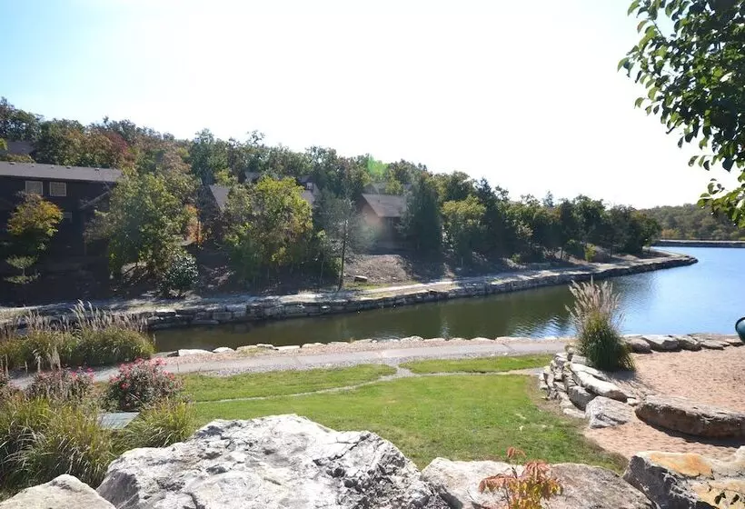 ホテル Stonebridge Resort