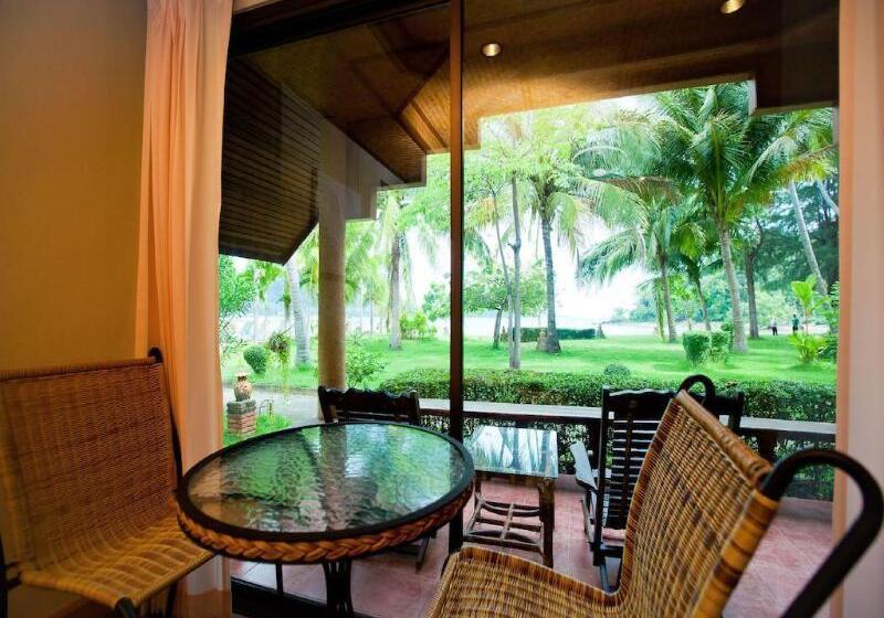 Kaw Kwang Beach Resort