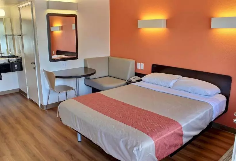 Motel 6 Paso Robles