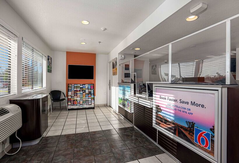 Motel 6temecula, Ca Historic Old Town