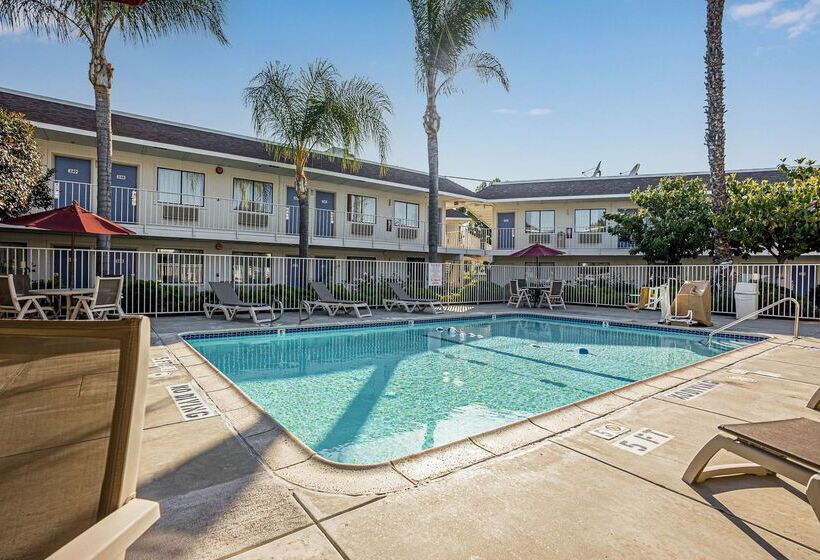 Motel 6temecula, Ca Historic Old Town