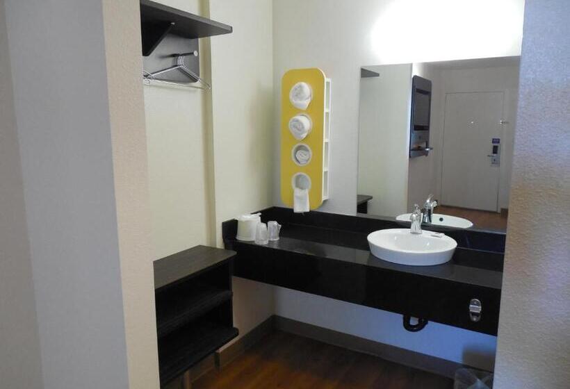 Motel 6temecula, Ca Historic Old Town