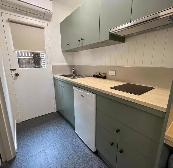 مُتل Summerhill Motor Inn