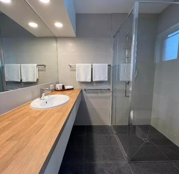 مُتل Summerhill Motor Inn