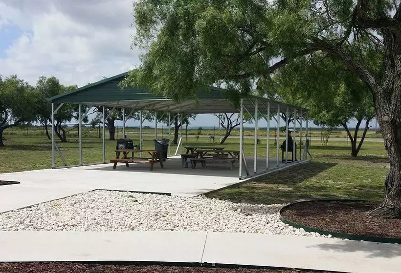 Мотель Tres Rios Lodge-three Rivers