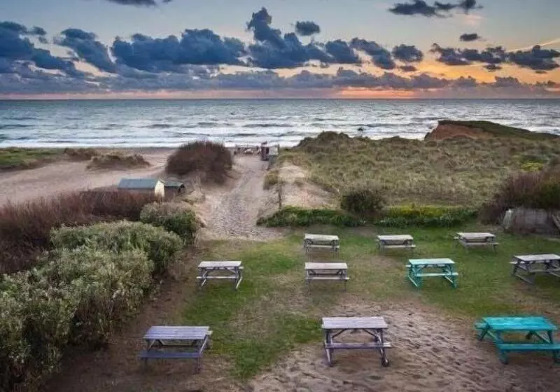 Пансион Beach House B&b