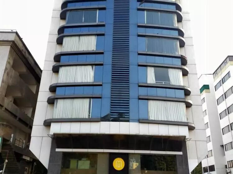 Pride Biznotel Alkapuri