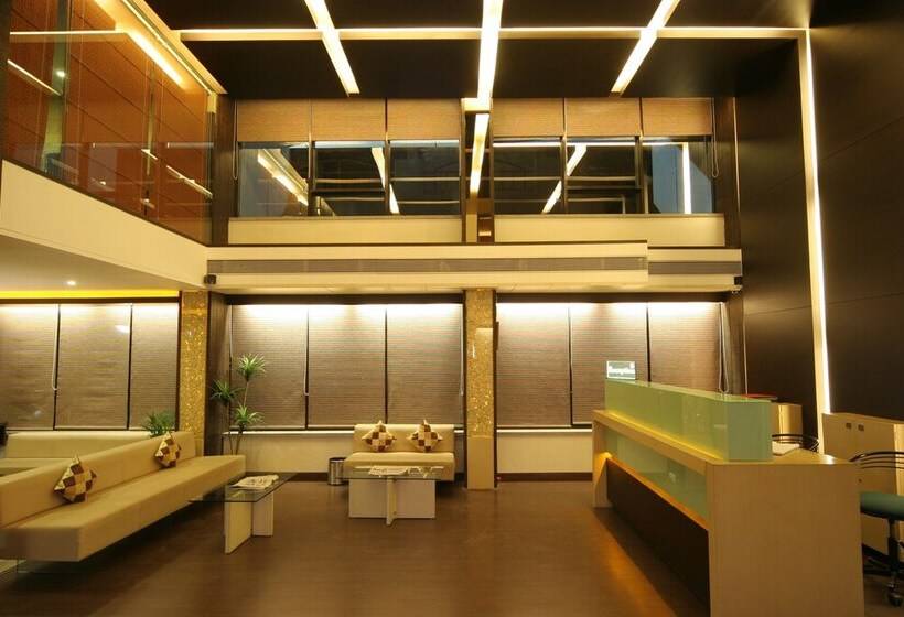 Pride Biznotel Alkapuri