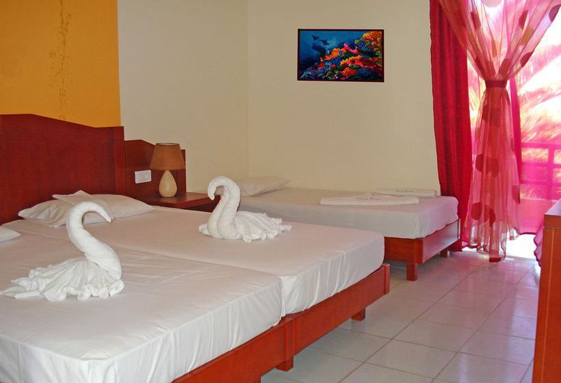 منتجع Silver Beach