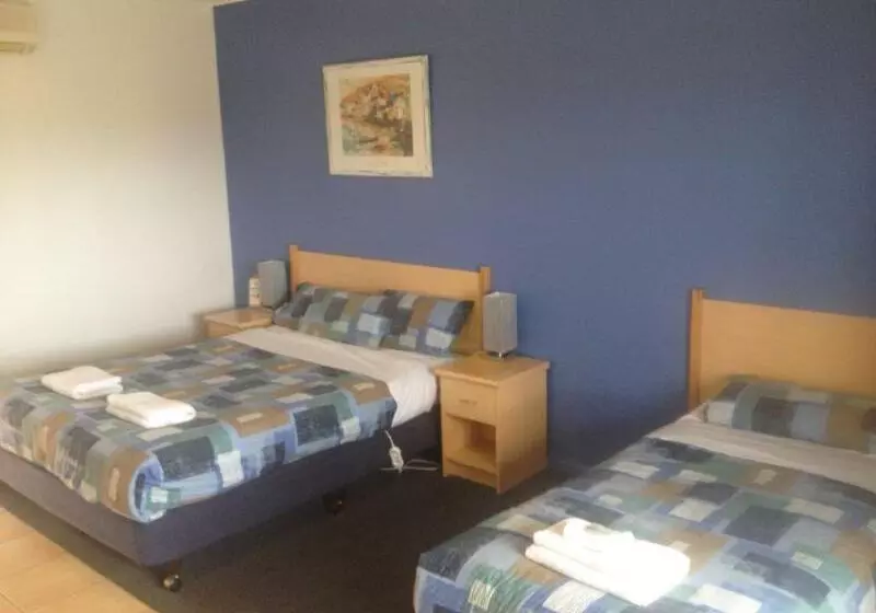 Seaview Motel & Apartments