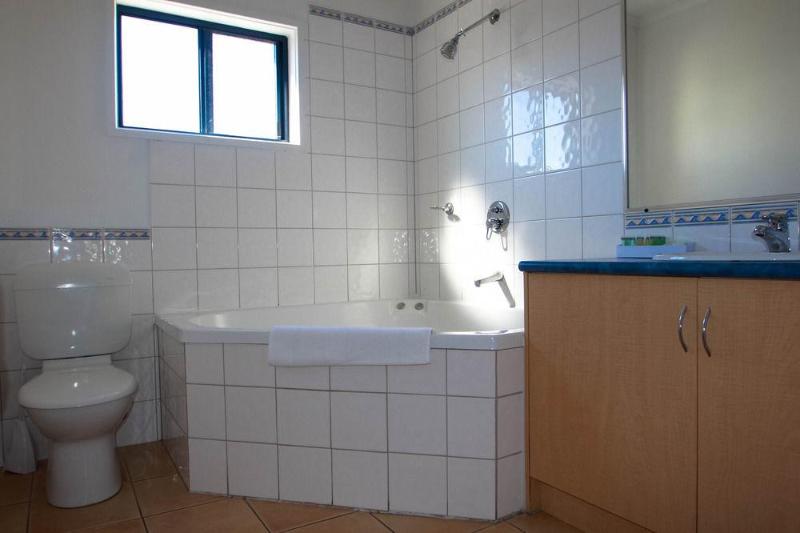 Seaview Motel & Apartments