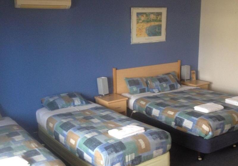 Seaview Motel & Apartments