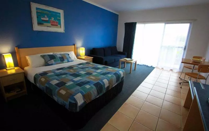 Seaview Motel & Apartments