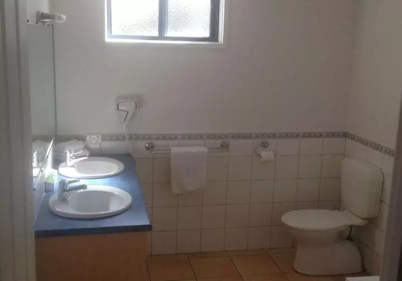 Seaview Motel & Apartments