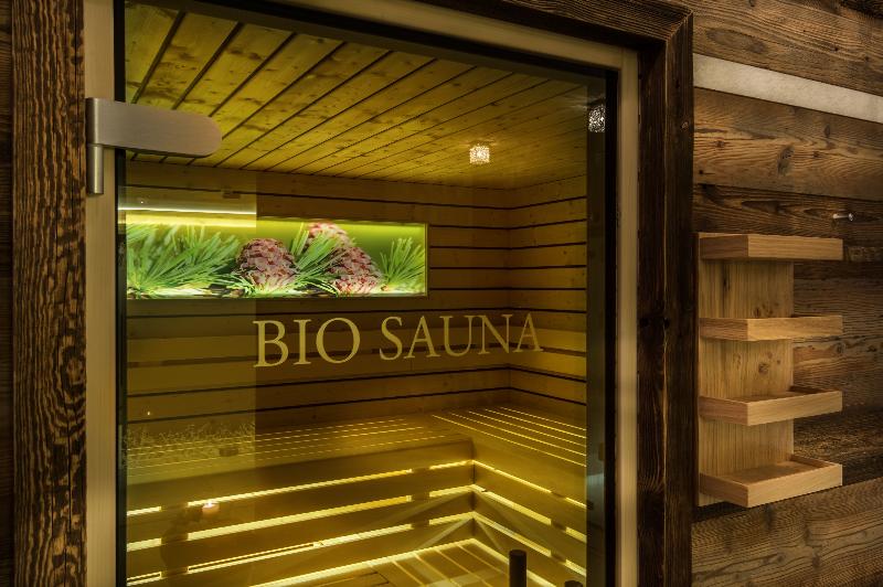 Dolomites Hotel La Fradora